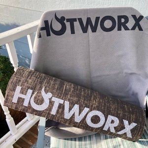 HOTWORX Yoga Mat and Yoga Towel Comb